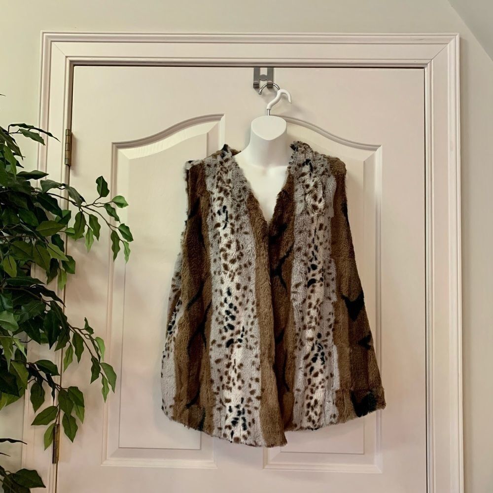 Multiples Vest - Picture 5 of 12